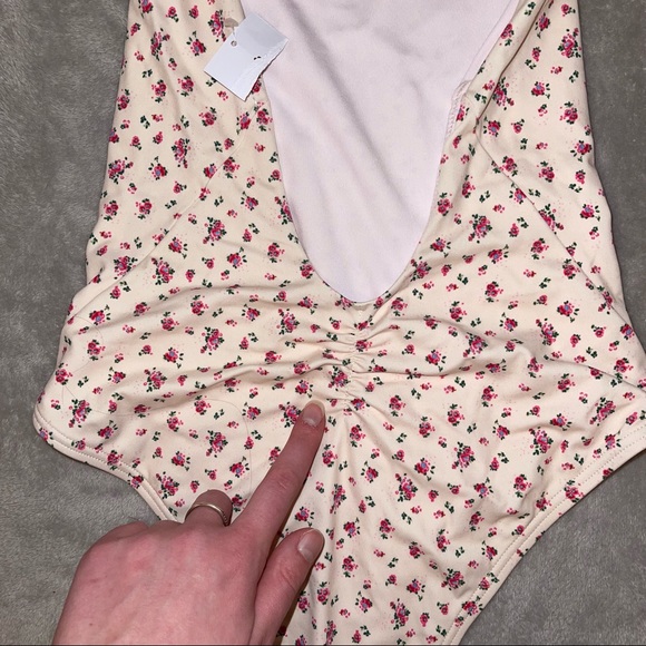 Spiritual Gangster NWT Namaste Raza Daisy Floral One Piece Suit Halter Swimsuit - Picture 10 of 11